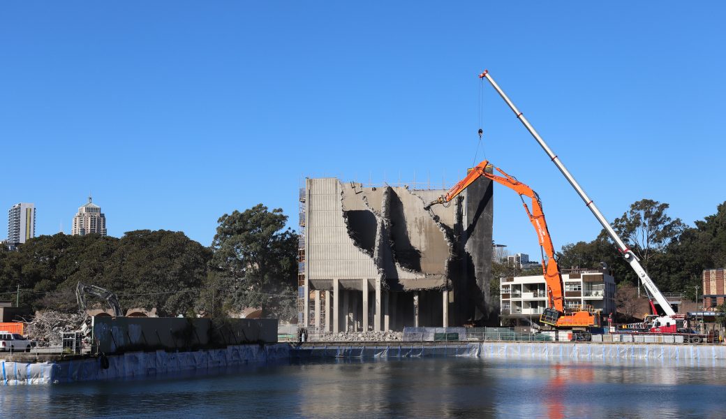 Hanson Batching Plant being demolished through mechanical demolition